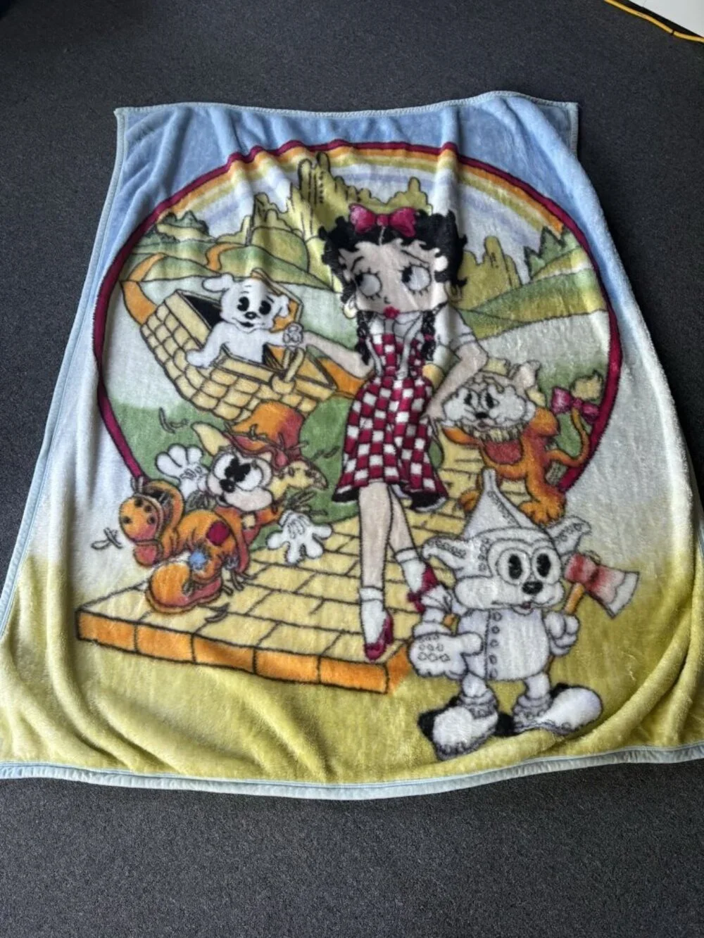 Vintage BETTY BOOP Wizard of Oz Plush Mink Blanket Large Size 58